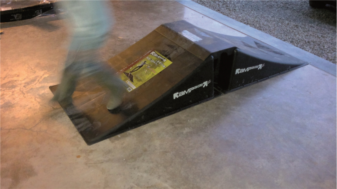 AIRBOX skate-ramp